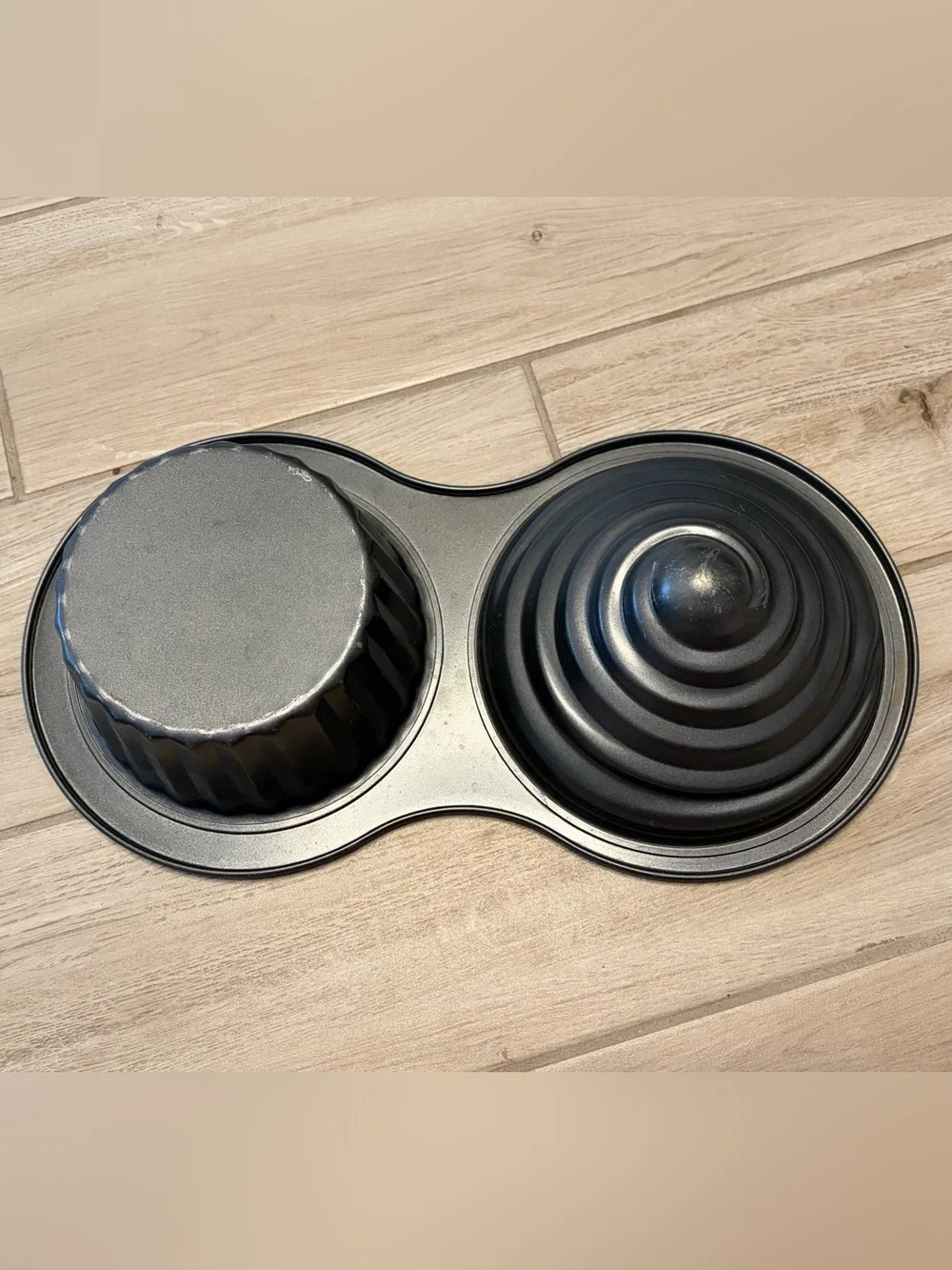 Giant Cupcake Nonstick Baking Pan